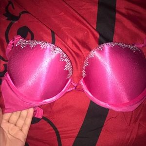 💖 VS studded bombshell bra